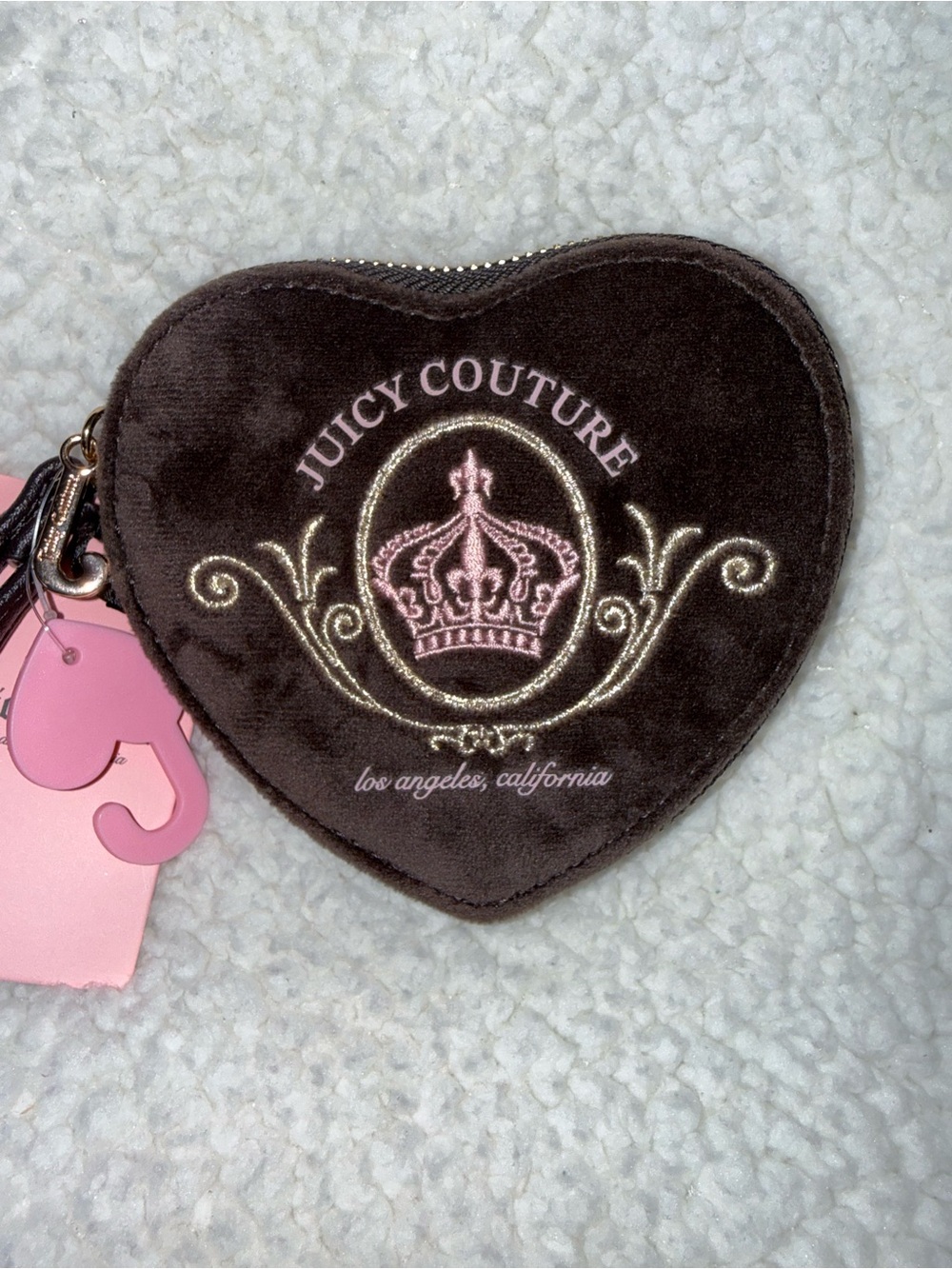 NWT Juicy Couture Juicy Magnifique Heart Wristlet in Chocolate